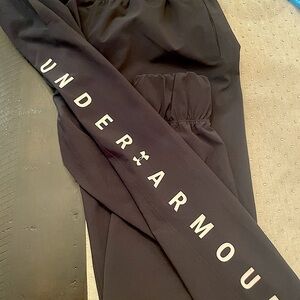 Under Armour woman’s sz S ,black long pants w/elastic waste wide elastic bottoms